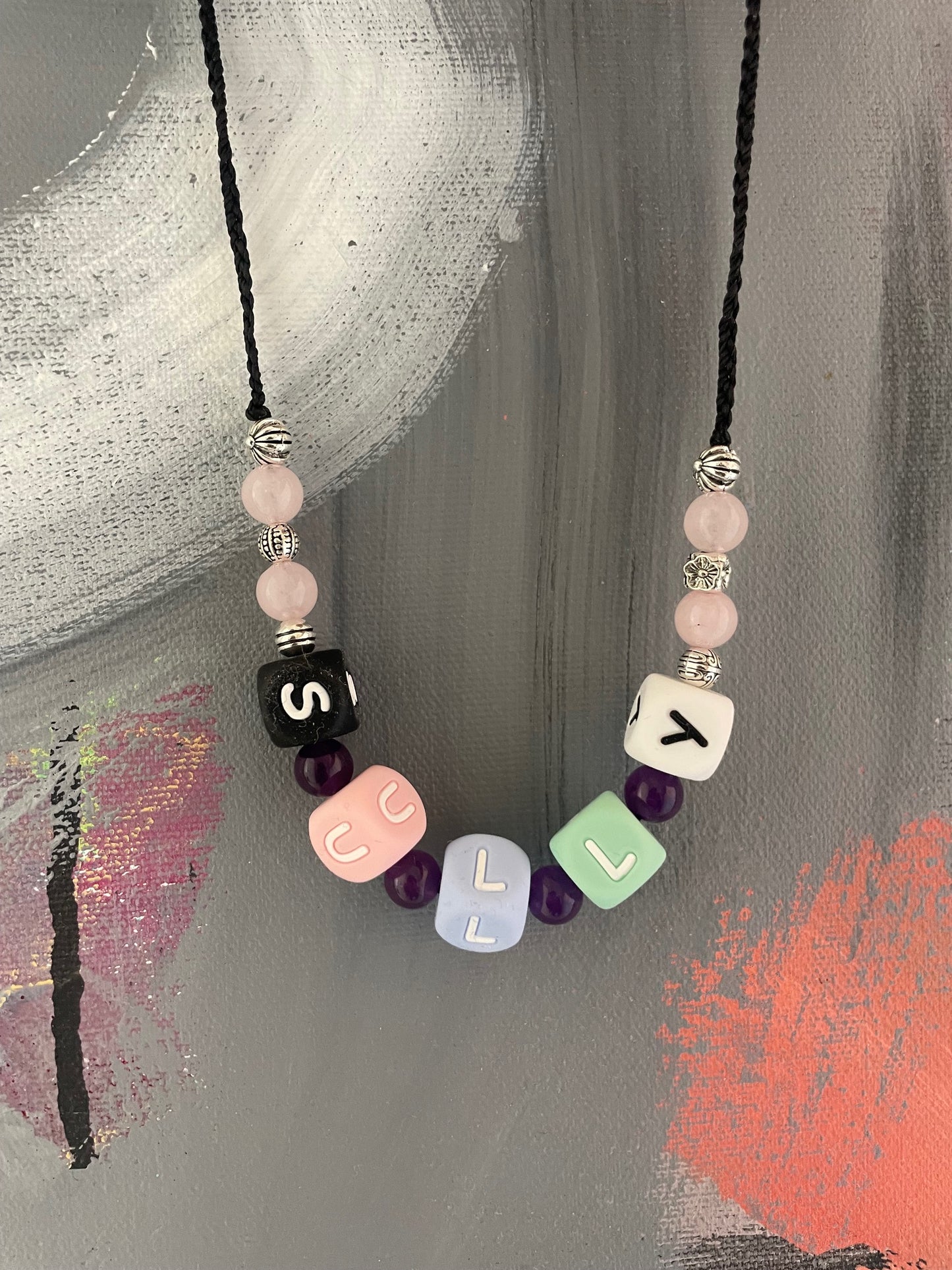 COLLIER PERSONALISABLE AVEC PIERRES DE VERTUES - QUARTZ ROSE ET AMETHYSTE